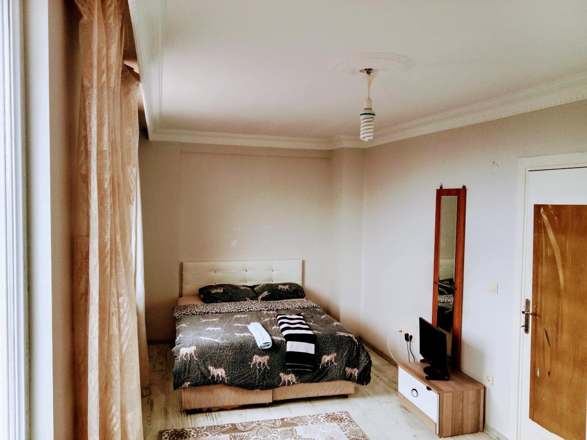 Orman Villa Hotel Is 6 Minutes From The Airport Arnavutkoy Exterior foto